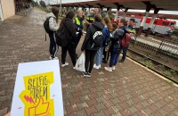 „SELFIE-UL PE TREN NU IA LIKE-URI, IA VIEȚI!” – ACTIVITĂȚI PREVENTIVE DESFĂȘURATE DE POLIȚIȘTI ÎN ROMAN