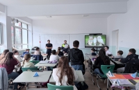 ZIUA INTERNAȚIONALĂ A CĂRȚII. POLIȚIȘTII ALĂTURI DE ELEVI.