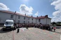 POLIȚIȘTII NEMȚENI, ALĂTURI DE COPIII DIN TABĂRA DE CREAȚIE „DĂRUIND VEI DOBÂNDI”